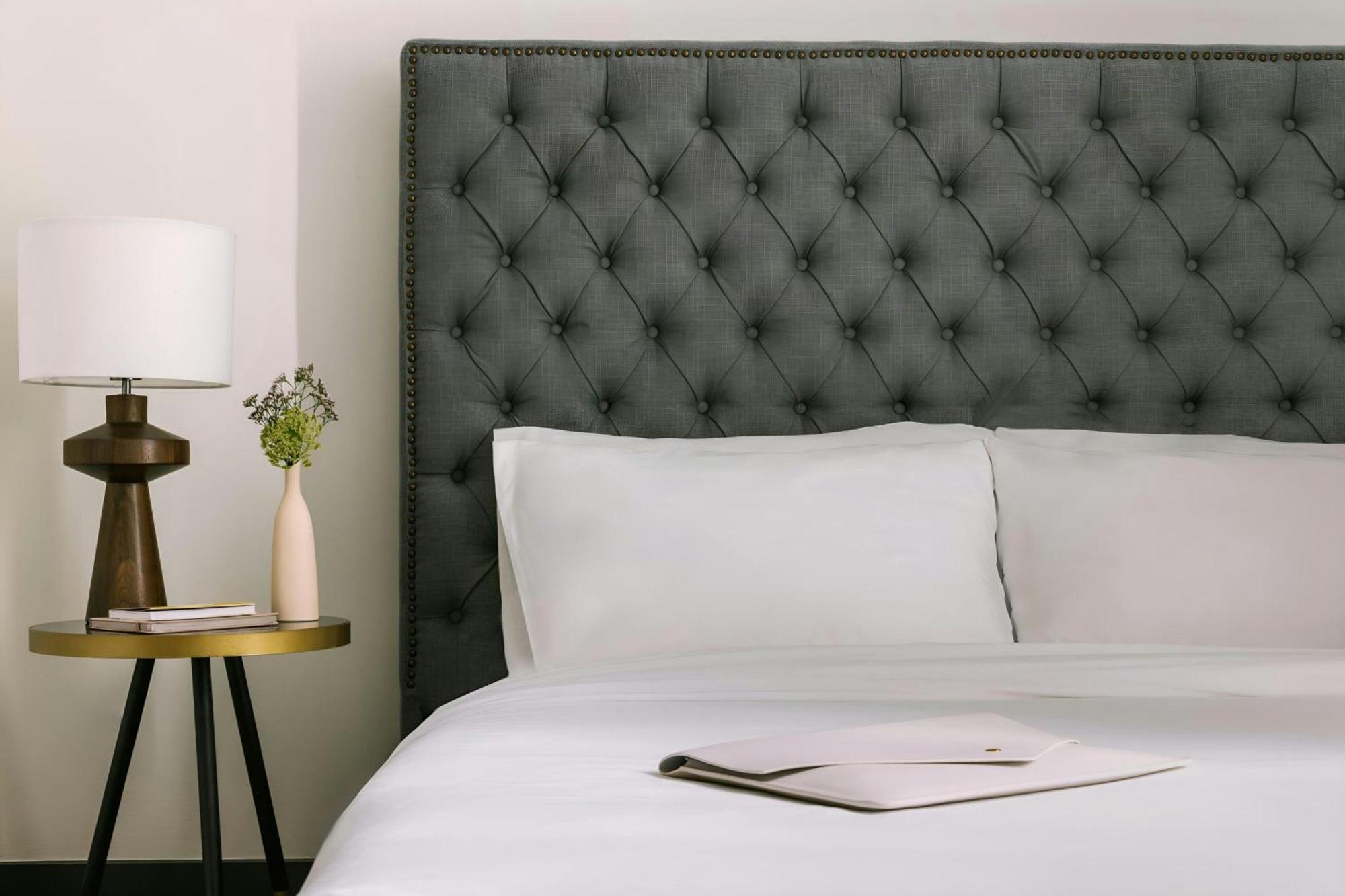 Sonder By Marriott Bonvoy Village 21 Apartments Hillsboro Village แนชวิลล์ ภายนอก รูปภาพ